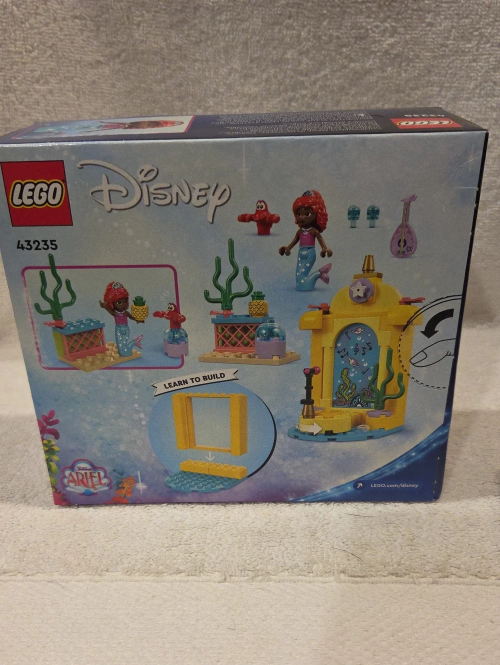 DISNEY ARIEL'S MUSIC STAGE LEGO SET